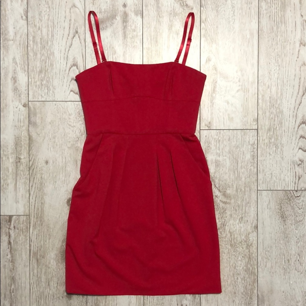 BCBGMAXAZRIA size 2 strapless mini dress red